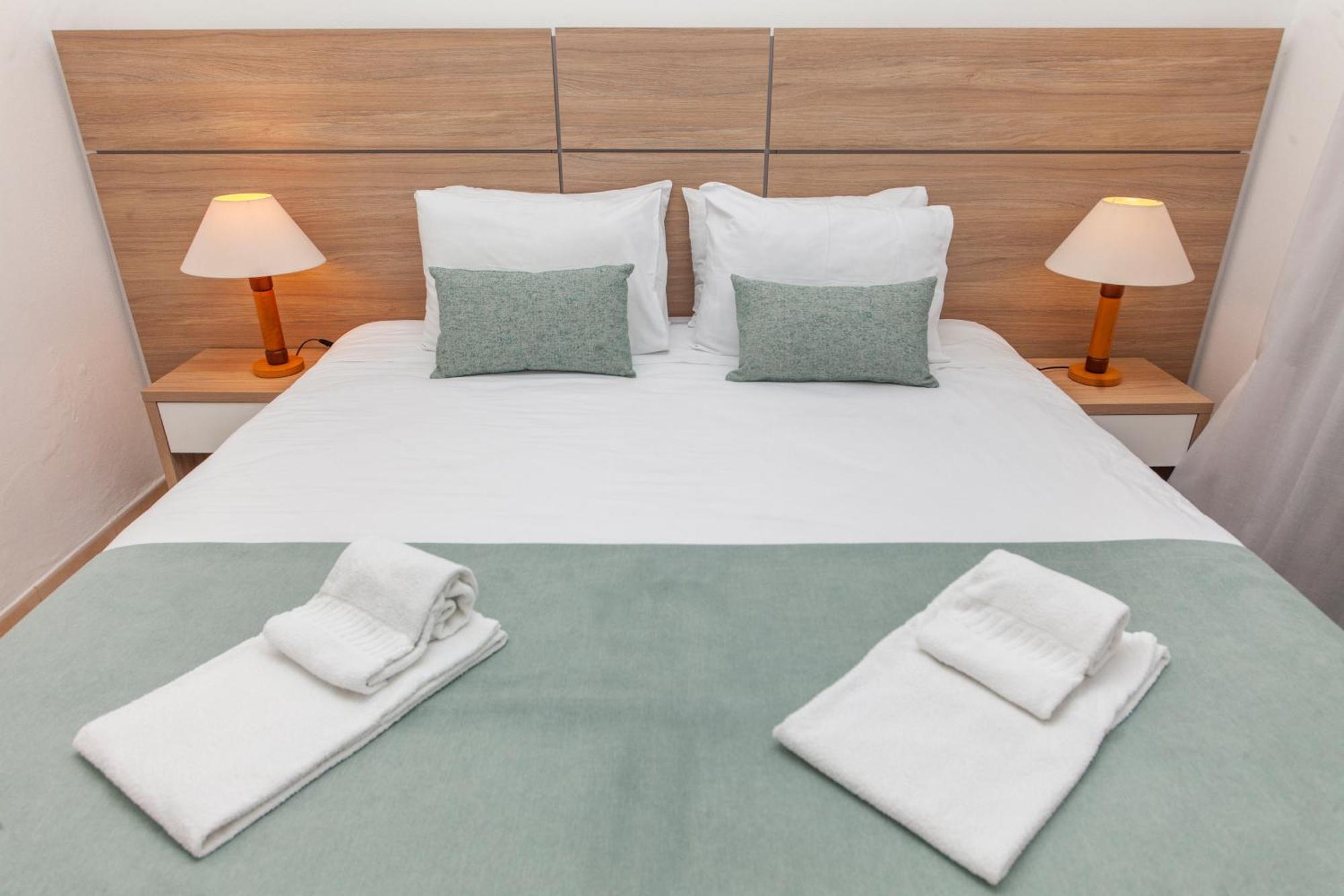 Atalaia Sol Aparthotel - Tennis & Heated Pool In Winter 라고스 외부 사진